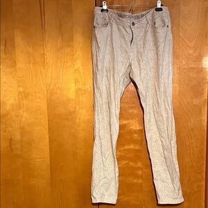 Canyon River Blues Size 12 Cream Floral-Pattern Straight Leg Jeans